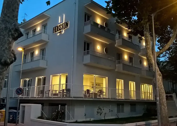 Hotel Houston Suites